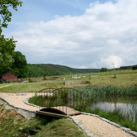 度假居 Tranquil Holiday In Near Forest